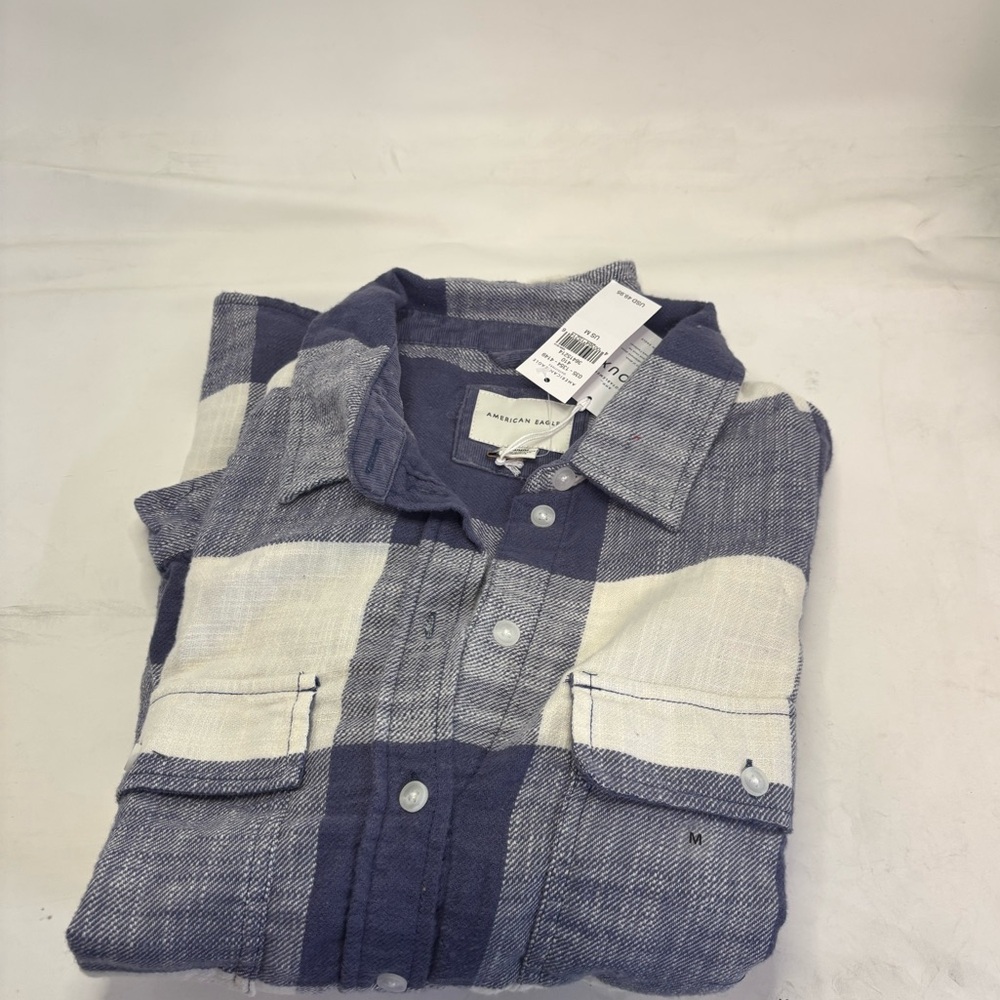 American Eagle Navy/White button down flannel